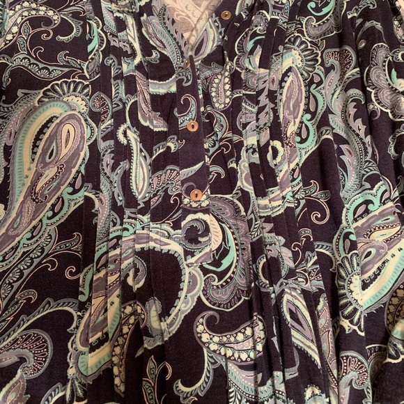 Croft & Barrow Paisley, Pleated front Tunic Small - Picture 4 of 5